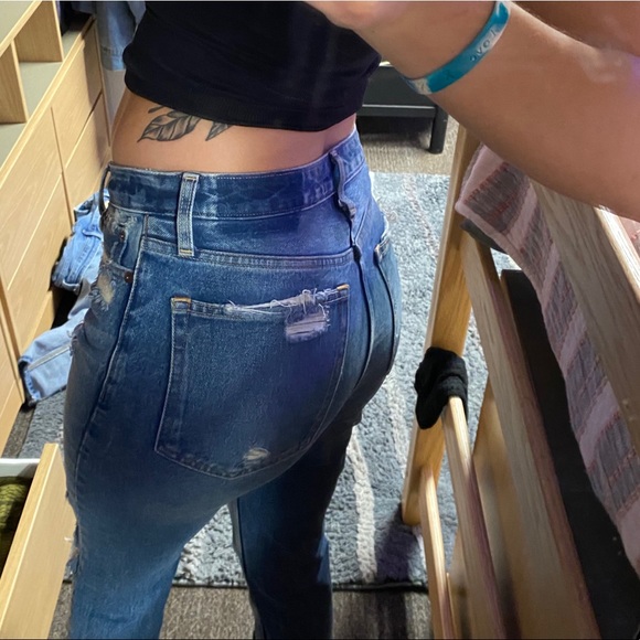 Abercrombie Annie High Rise Girlfriend Jeans - Picture 6 of 8